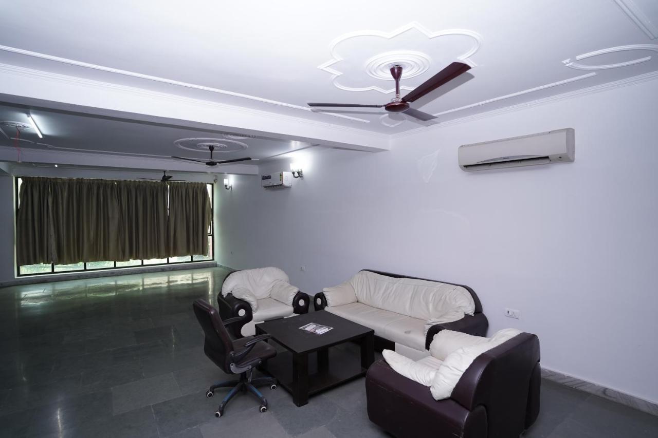 Lecston - Dwarka Sector 26 3* New Delhi