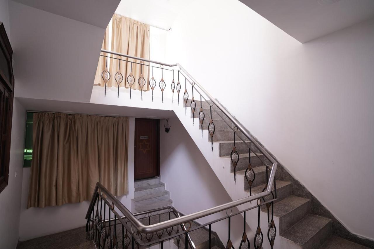 Lecston - Dwarka Sector 26