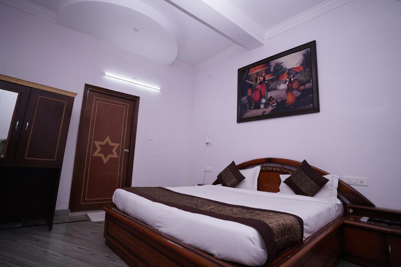 Lecston - Dwarka Sector 26 3* New Delhi